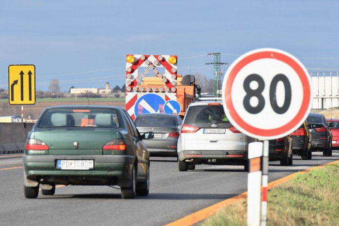 SVET O SLOVENSKU V protismere po diaľnici Skoro každý deň