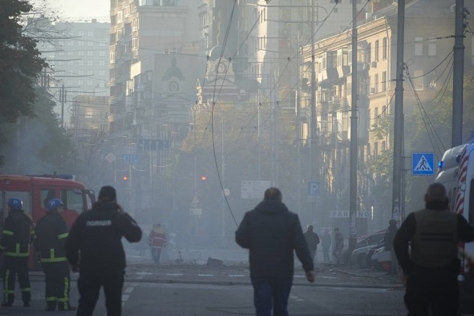 Ukrajinou Otriasli ďalšie Výbuchy Ruský útok Prerušil Aj Prezidentské Voľby Dnes24sk 